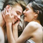 Kein Orgasmus mit Partner*in – 7 Gründe und Lösungen für Frauen